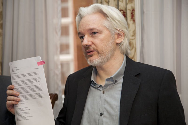 Salvare Julian Assange